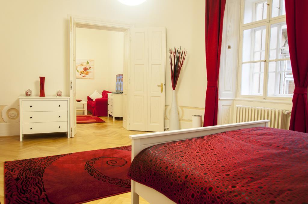 Cherry Charm Apartments Prague Room photo