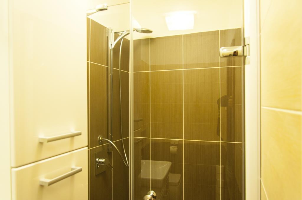 Cherry Charm Apartments Prague Room photo